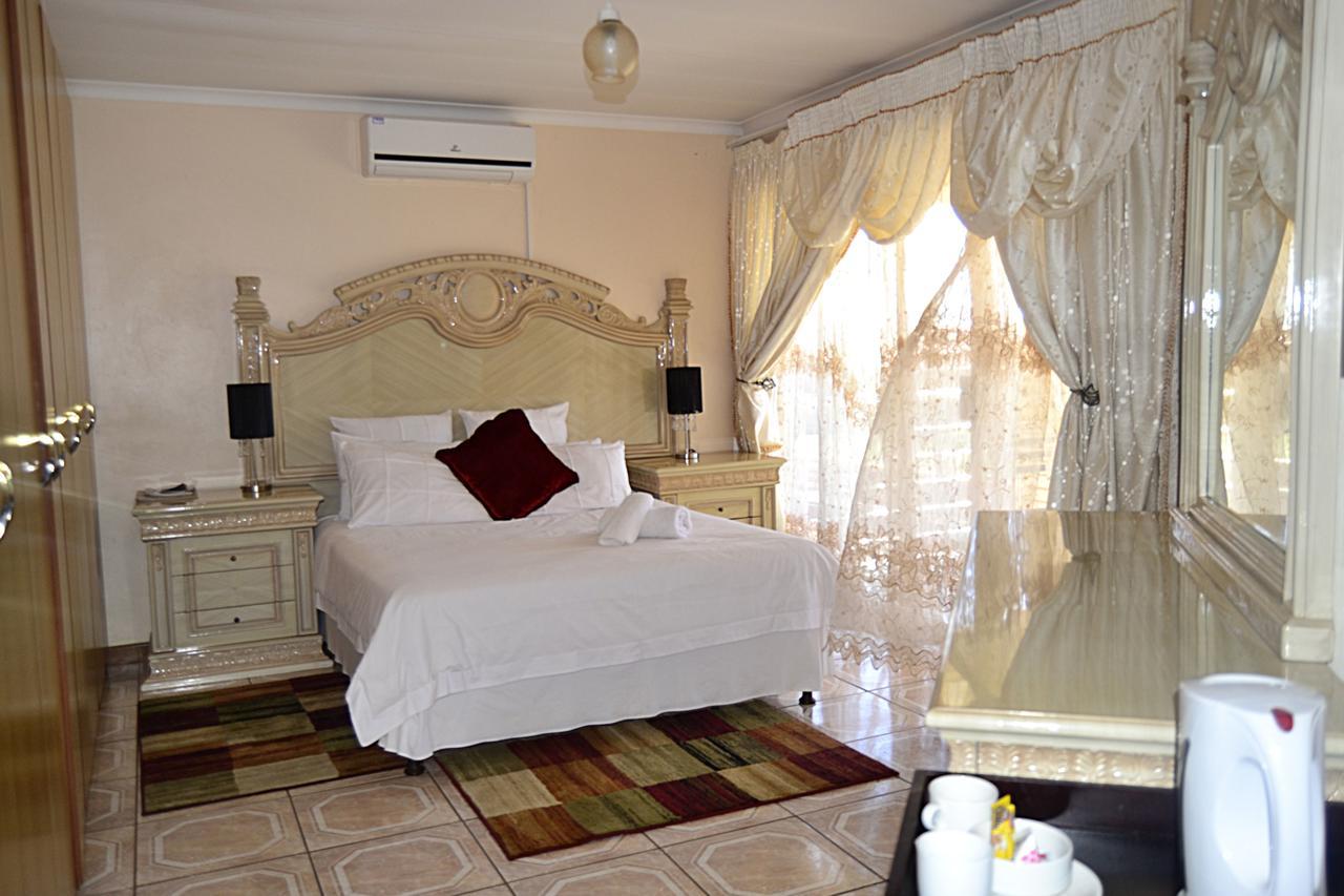 Ibhotwe Guest House Kimberley Εξωτερικό φωτογραφία